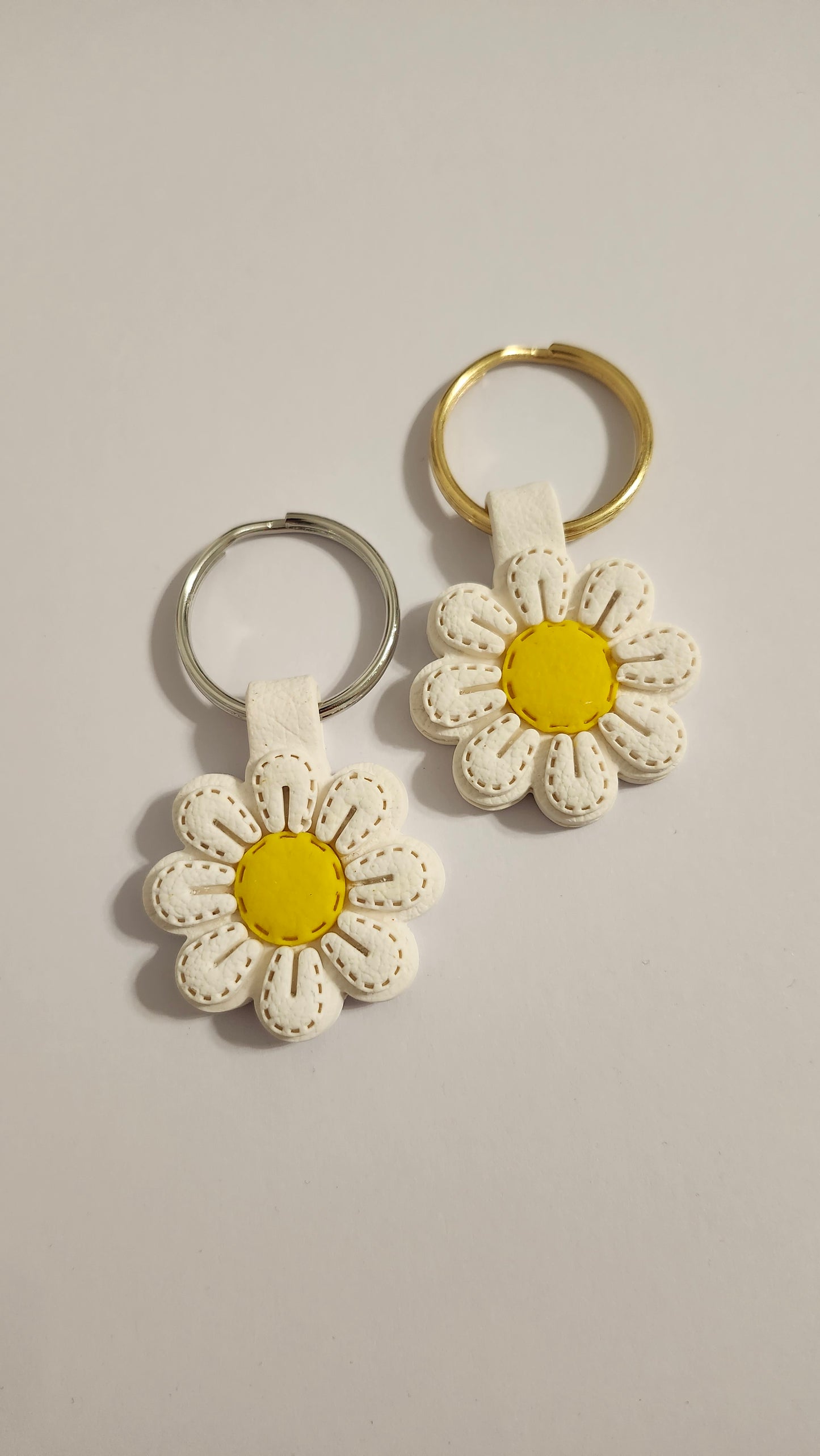 Daisy Keychain
