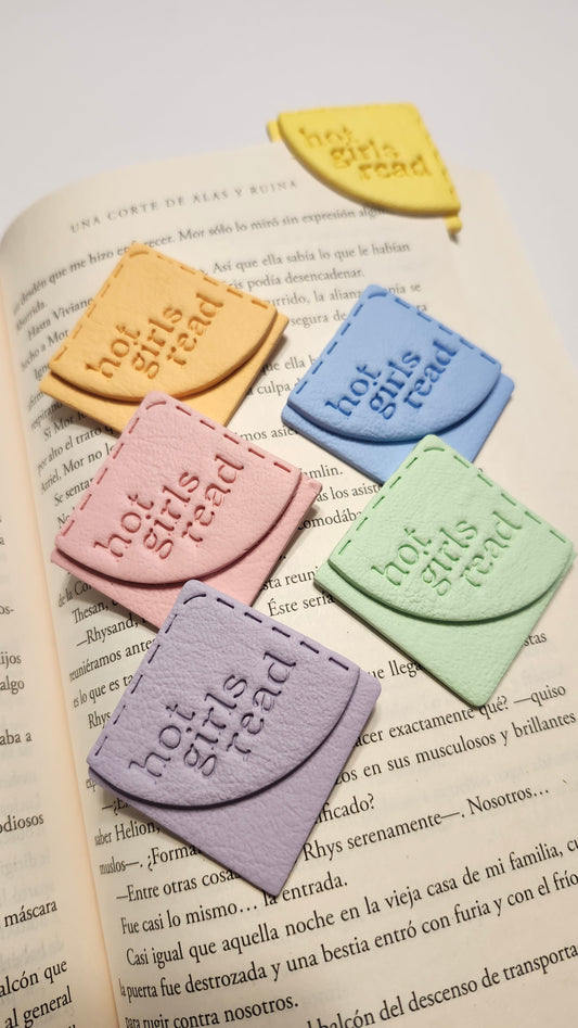 "Hot girls read" Corner Bookmark